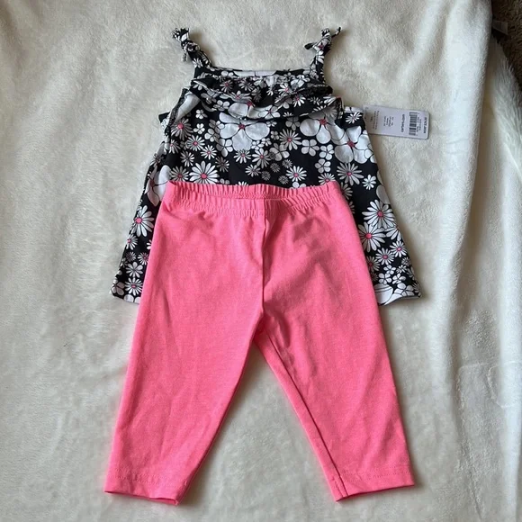 Carter’s 18M Outfit - Picture 2 of 3